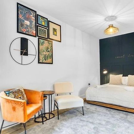 Giant Savings On Long Stays B1 Living, Enquire Now Birmingham Bagian luar foto