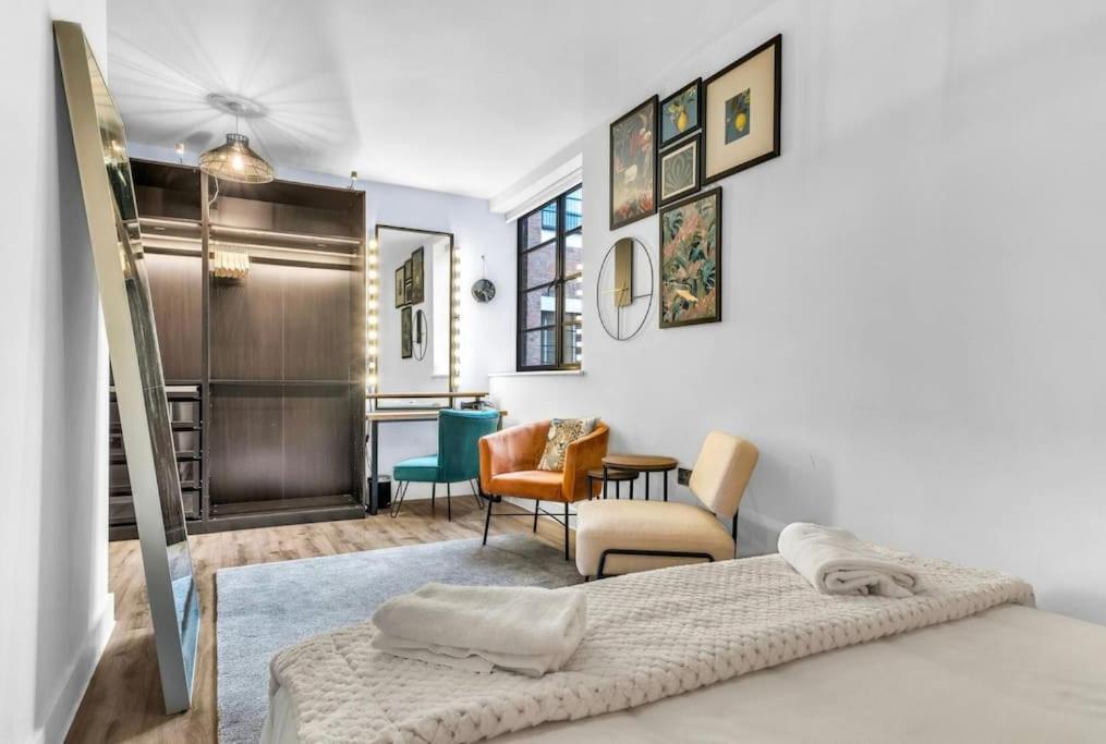 Giant Savings On Long Stays B1 Living, Enquire Now Birmingham Bagian luar foto